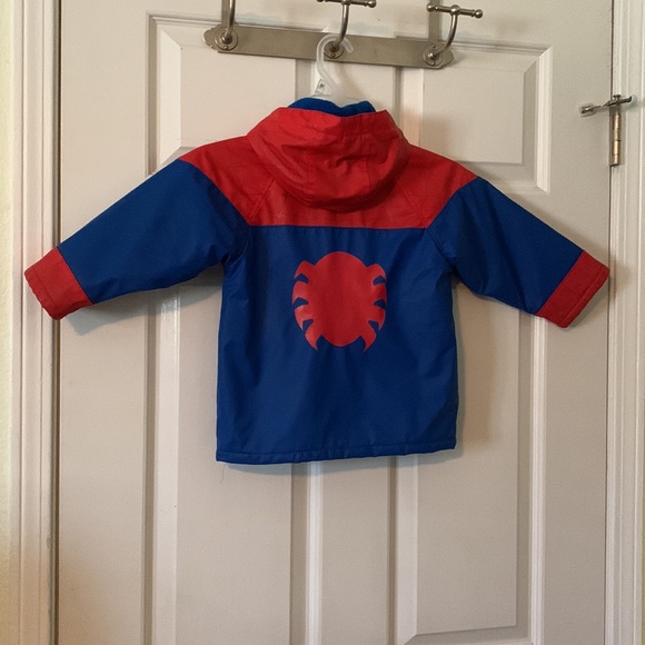 Spider-Man Raincoat - Picture 2 of 3